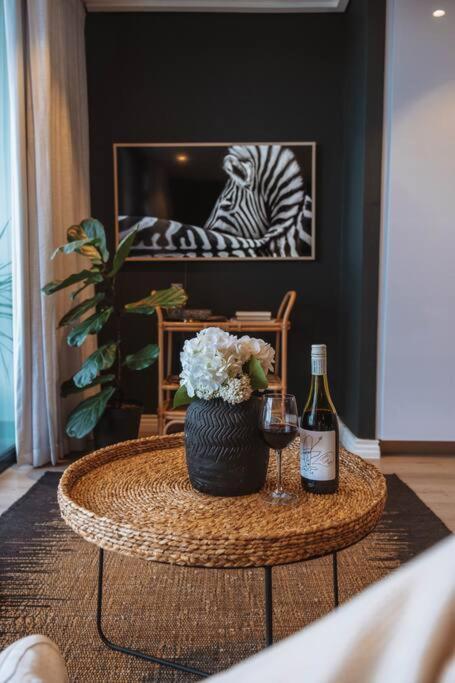 "Lykke On Bree" - Unique Apartment With Stunning Table Mountain Views Кейптаун Екстериор снимка